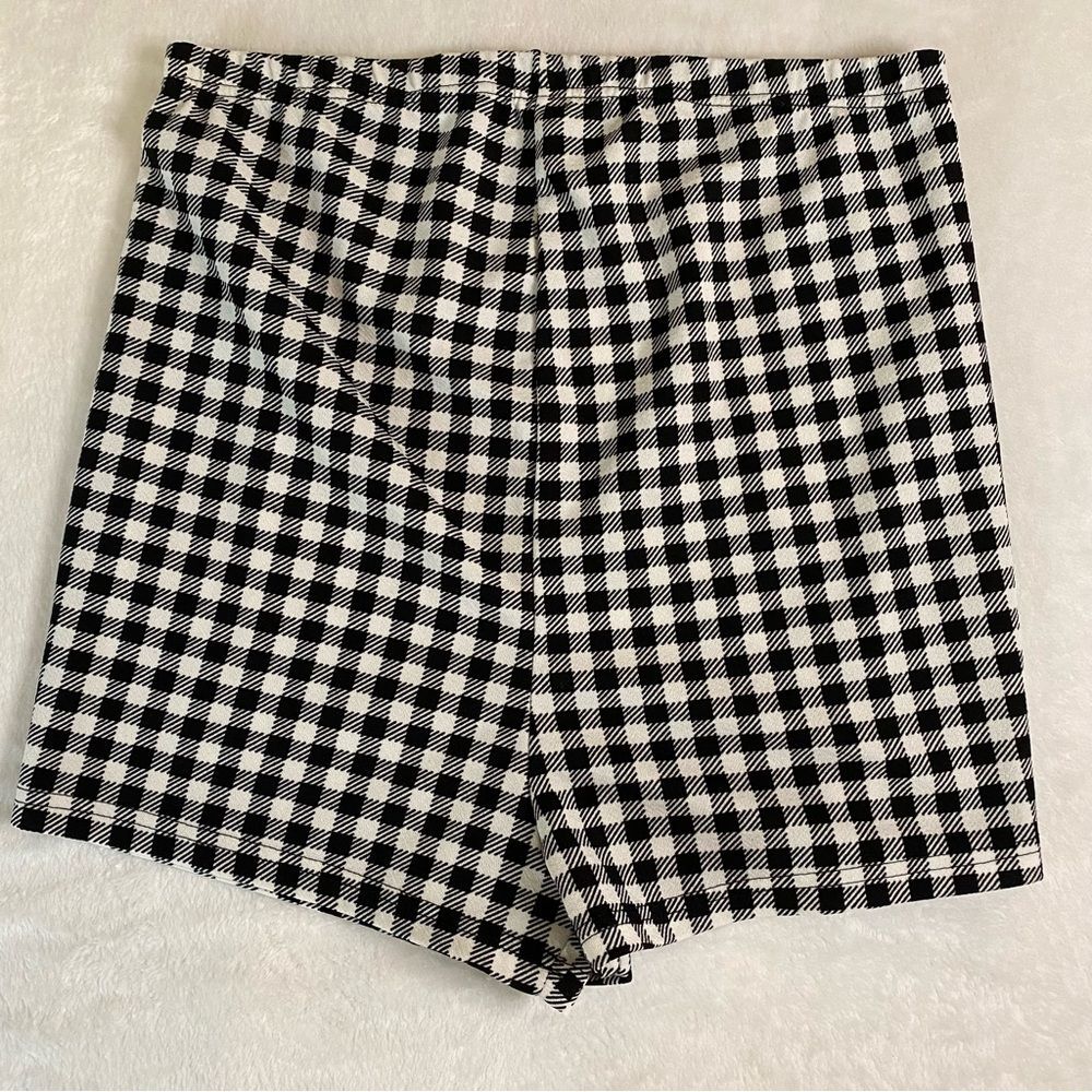 SHEIN MATERNITY Monochrome Plaid Women's Shorts
